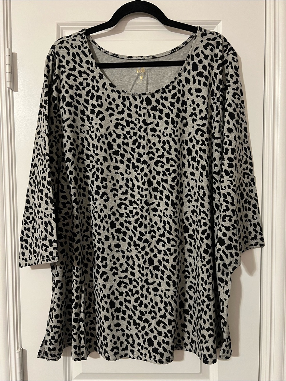 Gray Leopard Print Top